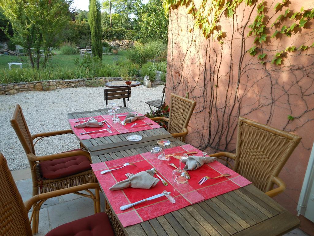 Les Passiflores Roussillon en Isere Екстериор снимка
