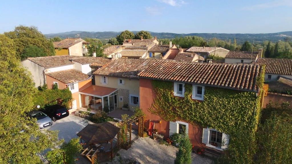 Les Passiflores Roussillon en Isere Екстериор снимка