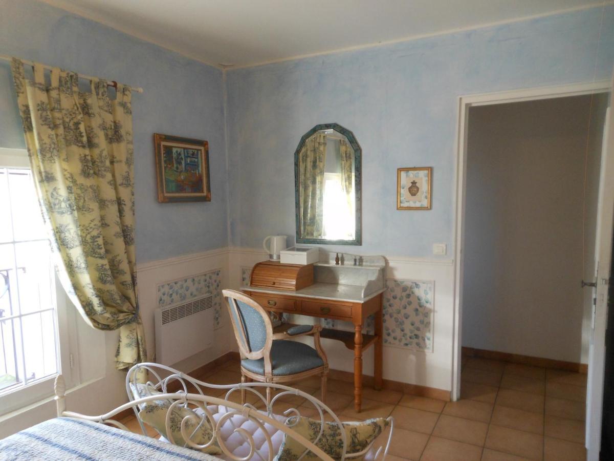 Les Passiflores Roussillon en Isere Екстериор снимка